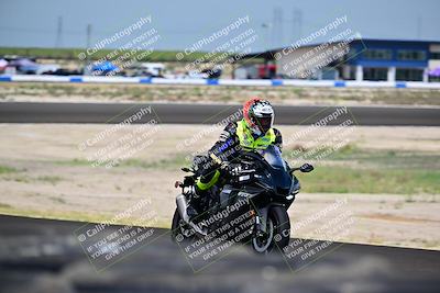 media/Apr-18-2025-TrackDaz (Fri) [[45f5874c44]]/B Group/Session 5 (Turns 5 and 6 - Inside)/